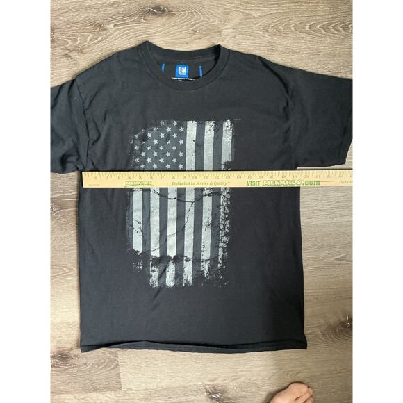 GM Camaro Flag T Shirt Black Red Blue Men's L Sportscar Chevy GM - Picture 3 of 6